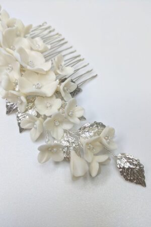 Весільний гребінь з молочними квітами та срібними пелюстками, артикул 34130003, фото 3