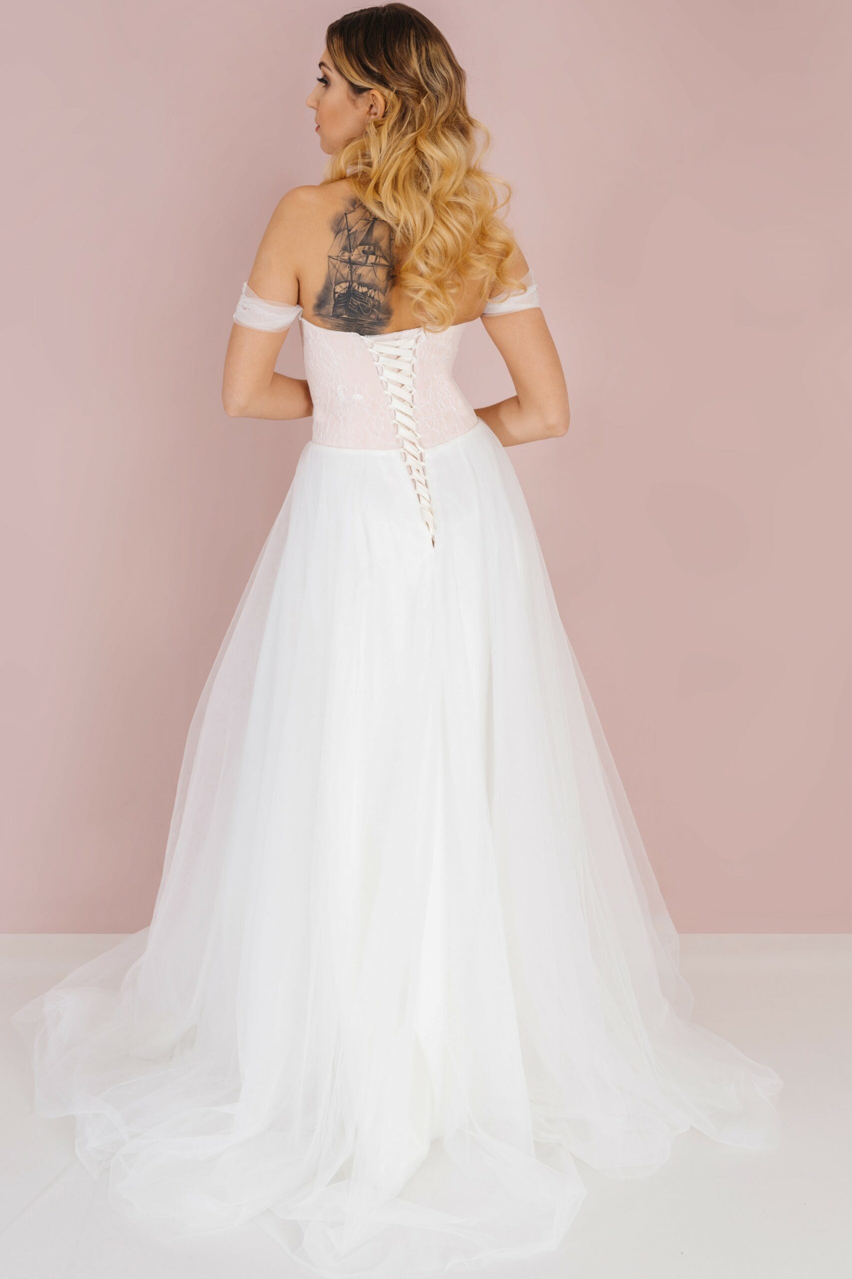 Свадебное платье BELISSA, коллекция LOFT, бренд RARE BRIDAL, фото 2 Свадебное платье BELISSA, коллекция LOFT, бренд RARE BRIDAL, фото 2