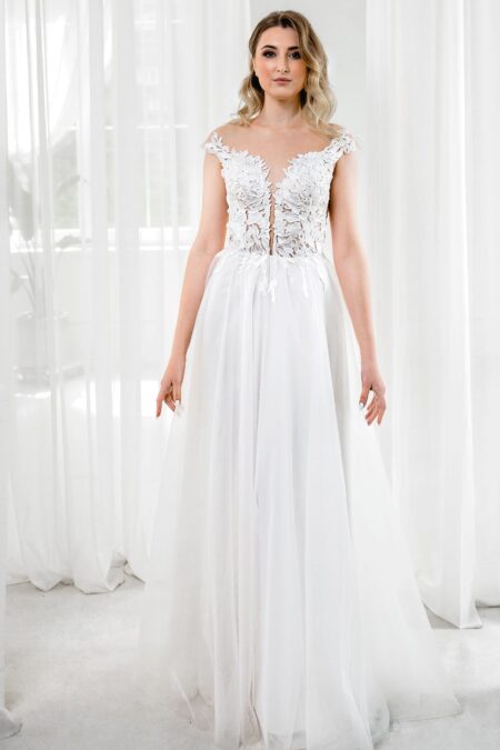 Весільне плаття без рукавів з відкритою спиною та відкритим декольте колір молочний класичний стиль а-силует