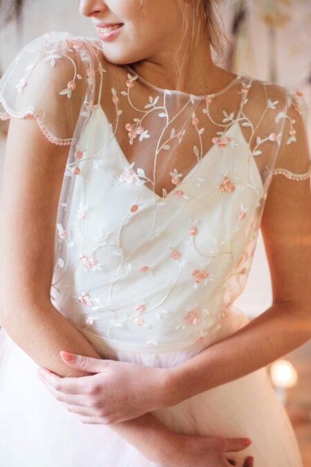 рожева весільна сукня