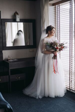 Кружевное свадебное платье пышное